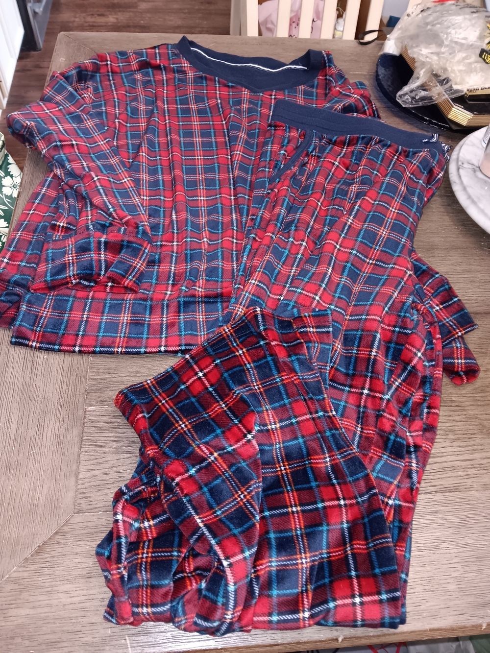 Womens Size XXL, Nautica Red and Navy Plaid Flannel Pajama Set